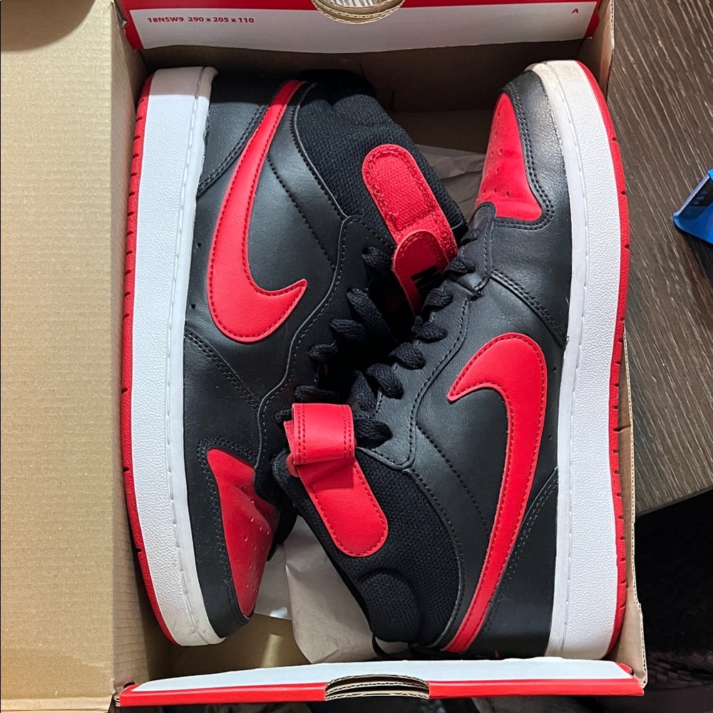 Nike Court Borough Mid 2 sneakers